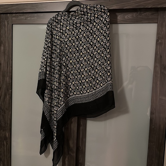 NWOT 100% cotton ikat summer shawl, One size - Picture 5 of 6